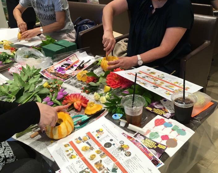 ららぽーと横浜にてワークショップを開催しました 花 花束の当日配達は花急便へ 花キューピット加盟店